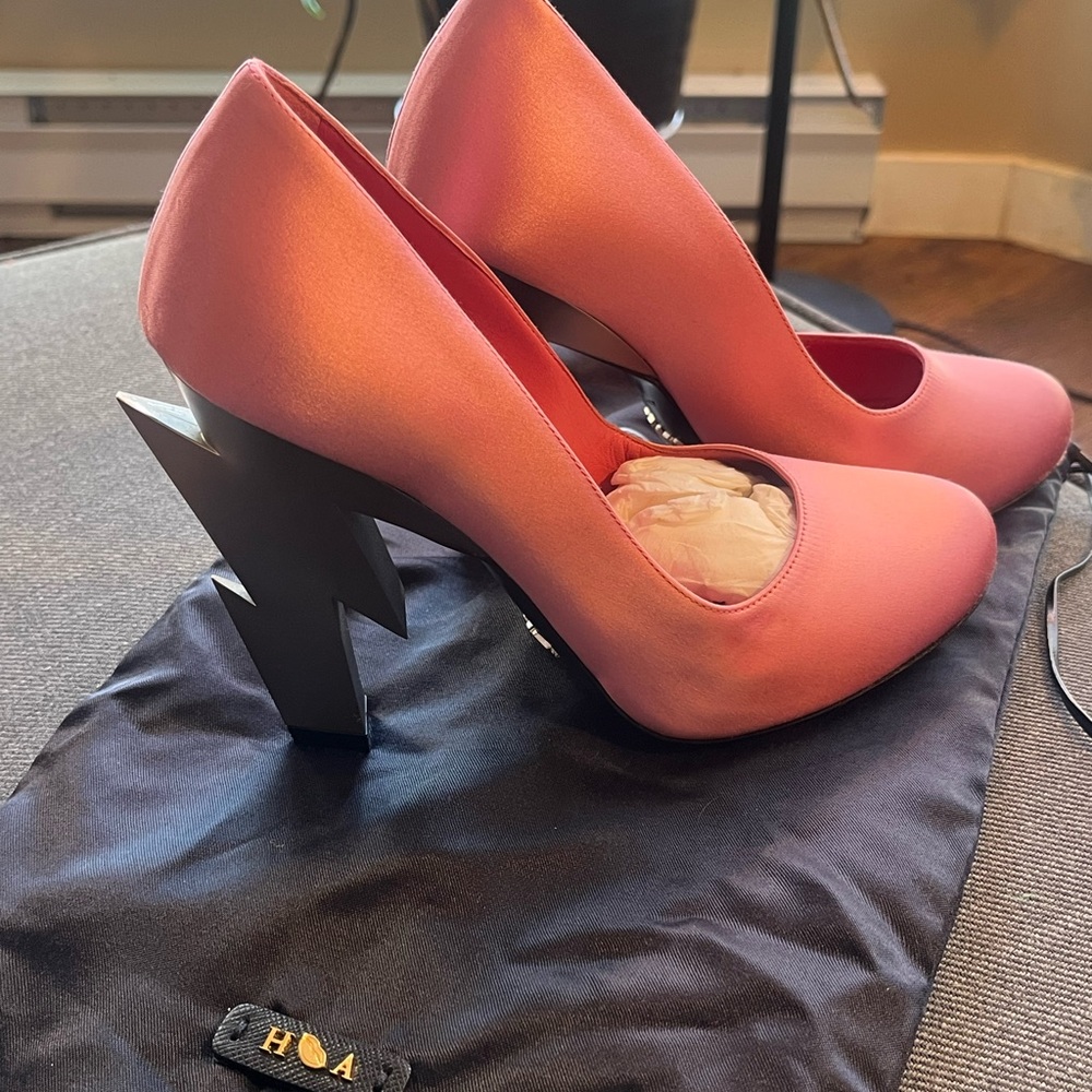 Katy Perry Pink Lightning Bolt Heels
